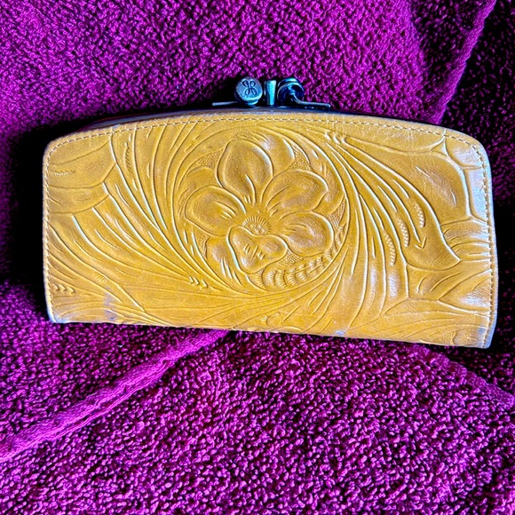 #Hobo wallet - Picture 1 of 8